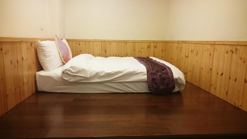 Sun Moon Lake Crystal B&B Nantou Esterno foto
